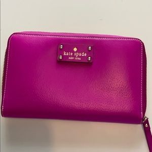 Hot pink Kate spade oversized wallet new with tag